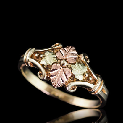 Vintage Tri-Colour Gold Ring with Foliate Motifs 9K Gold