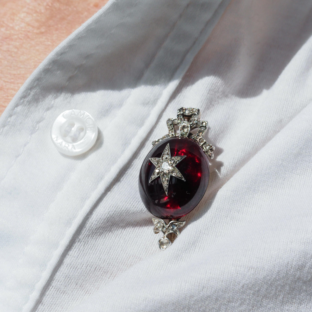 Victorian Antique Garnet and Diamond Star Cabochon Pendant come Brooch