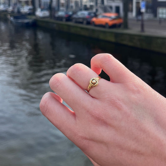 Vintage 14ct Yellow Gold Sculptural Flower Cluster Ring