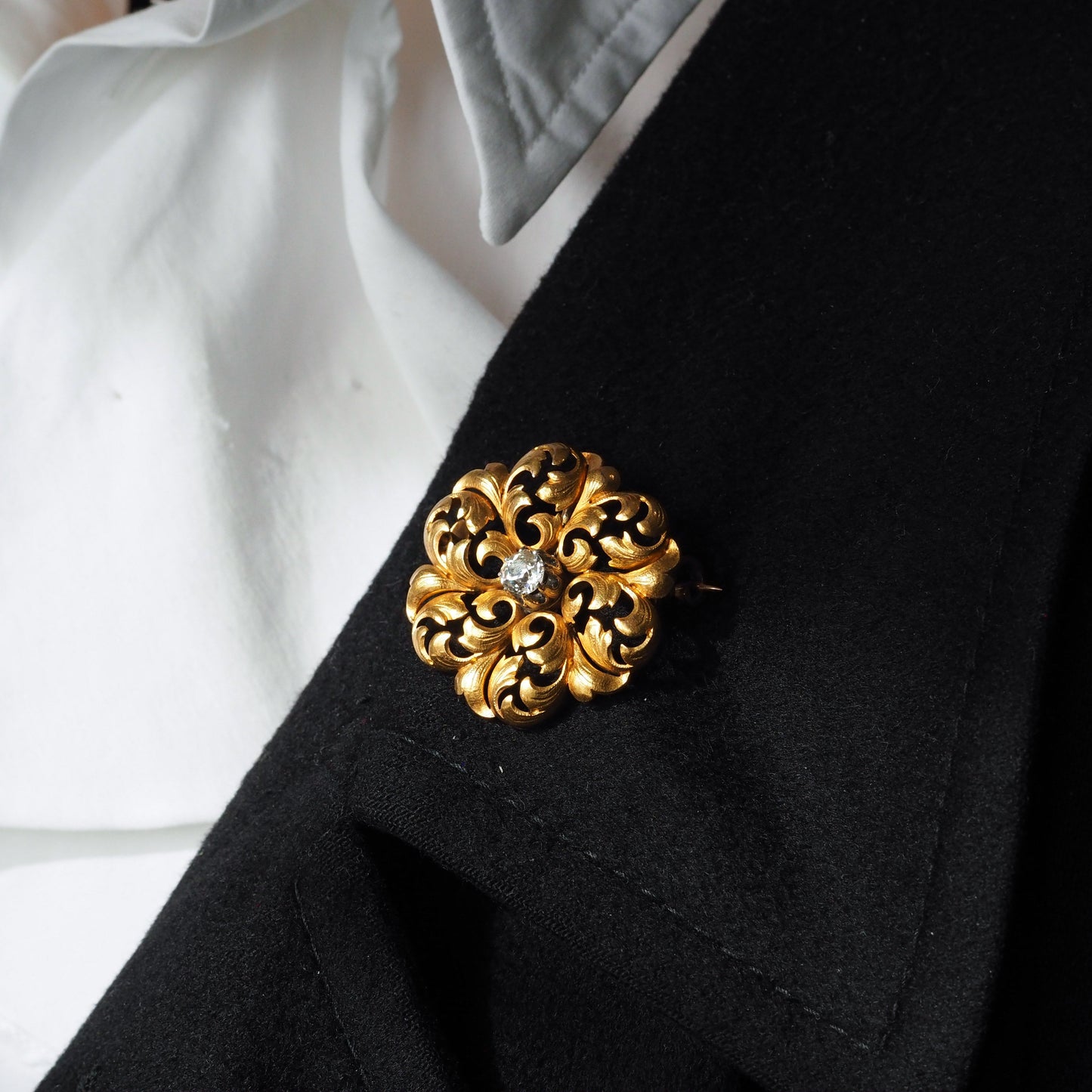 Antique French Diamond Set 18ct Gold Floral Acanthus Pendant Necklace Brooch