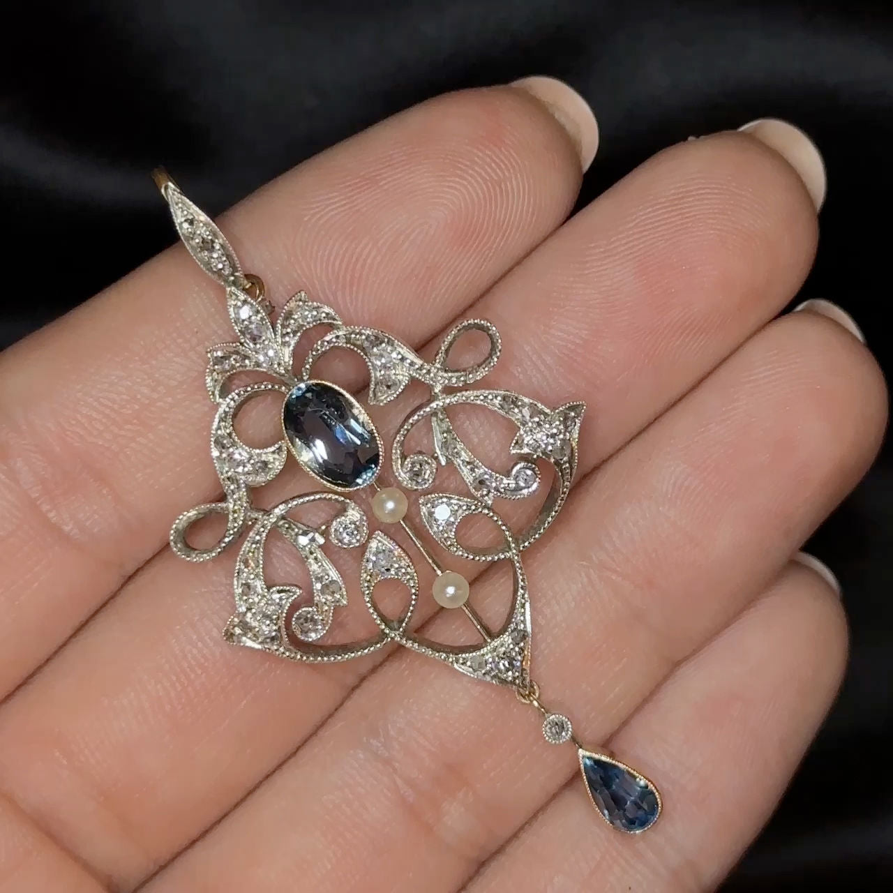 Art Nouveau Aquamarine Pendant