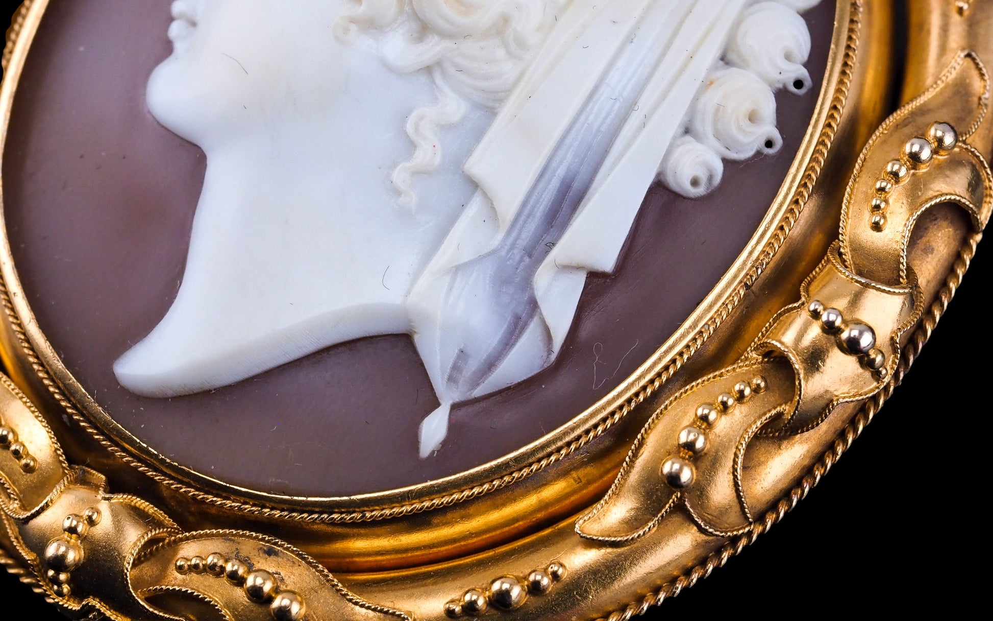 Magnificent Large Antique Victorian 18K Gold Cameo Brooch Pendant Locket - c.1860