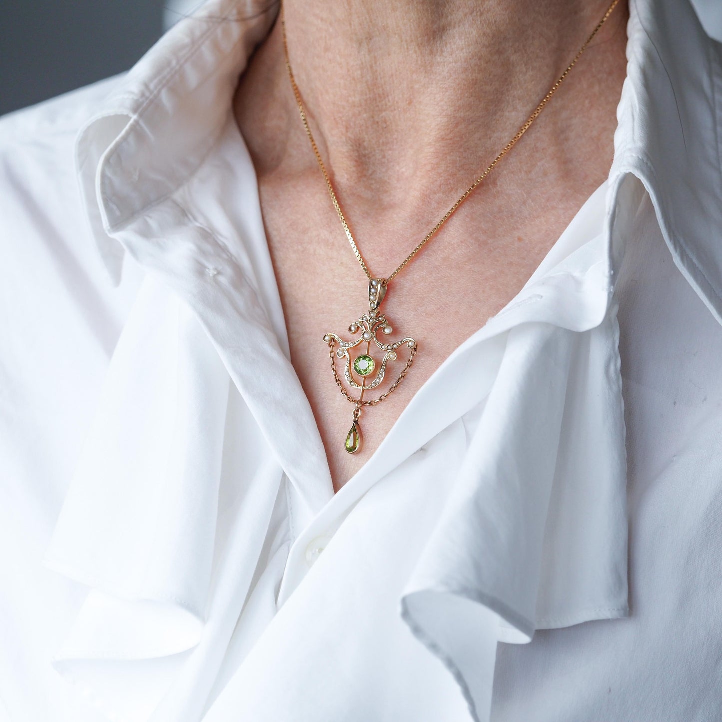 Antique Edwardian Peridot and Seed Pearl Pendant Necklace 9ct Gold - 1909