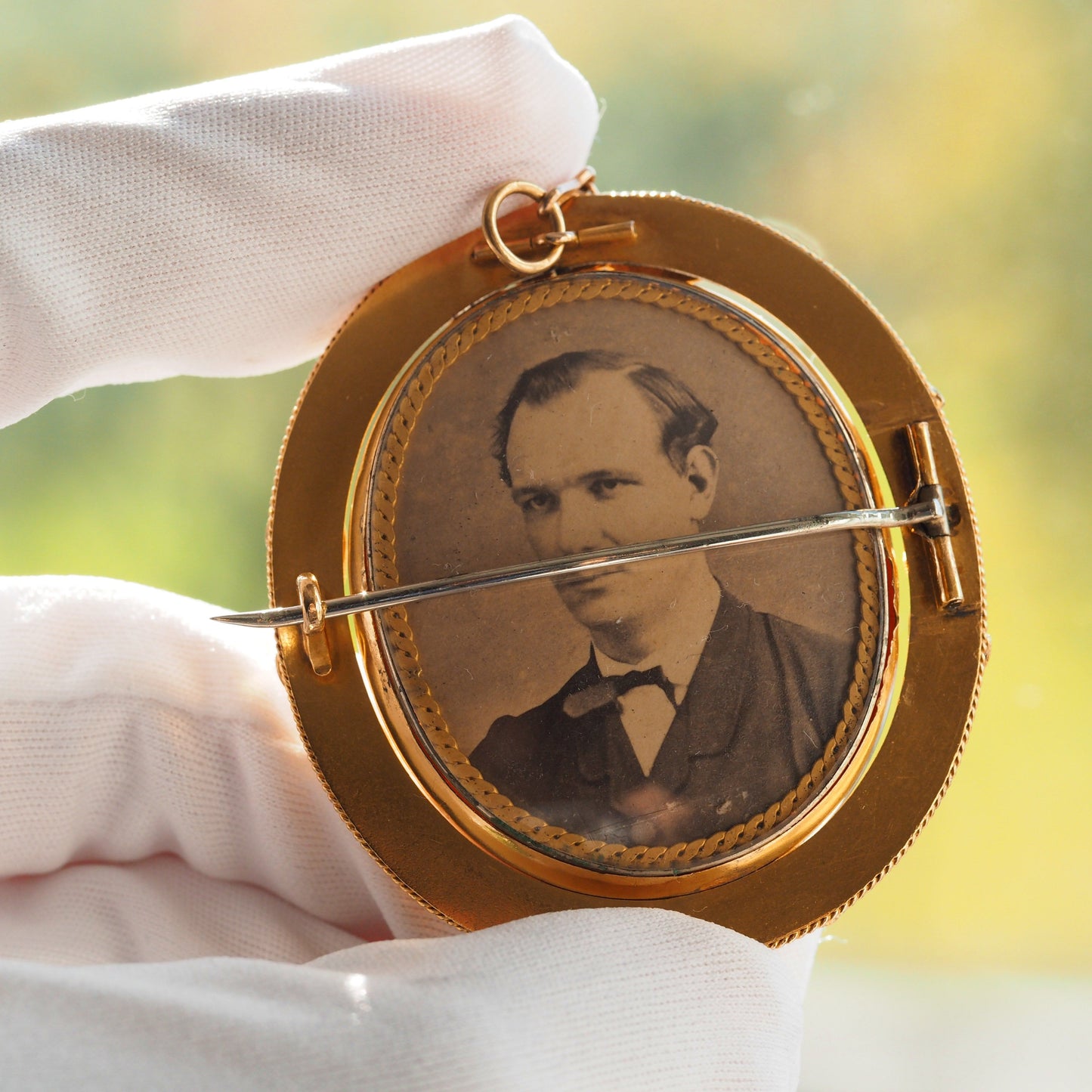 Magnificent Large Antique Victorian 18K Gold Cameo Brooch Pendant Locket - c.1860