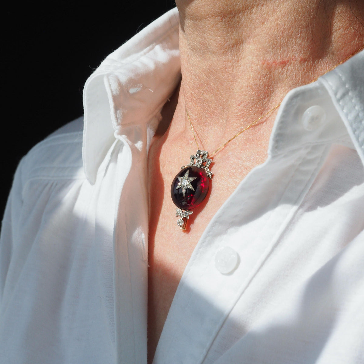 Victorian Antique Garnet and Diamond Star Cabochon Pendant come Brooch