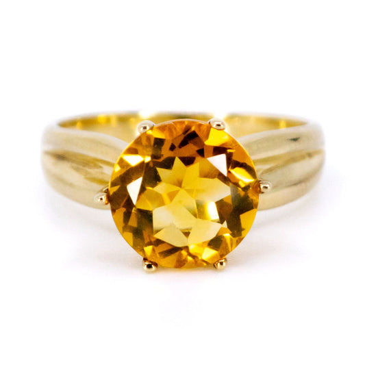 Vintage 9 Carat Yellow Gold Citrine Solitaire Ring, 2.50 Carats