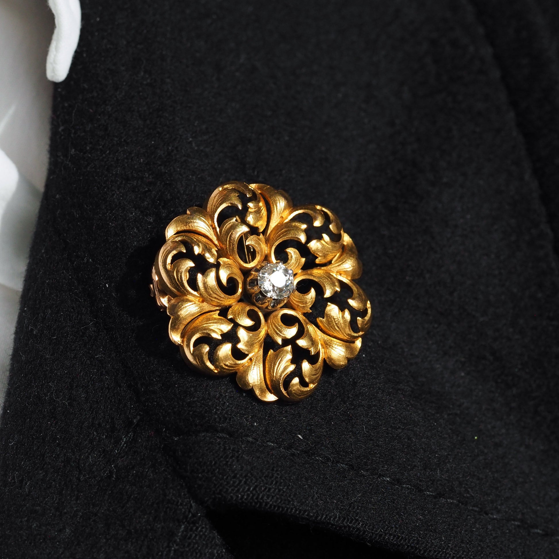 Antique French Diamond Set 18ct Gold Floral Acanthus Pendant Necklace Brooch