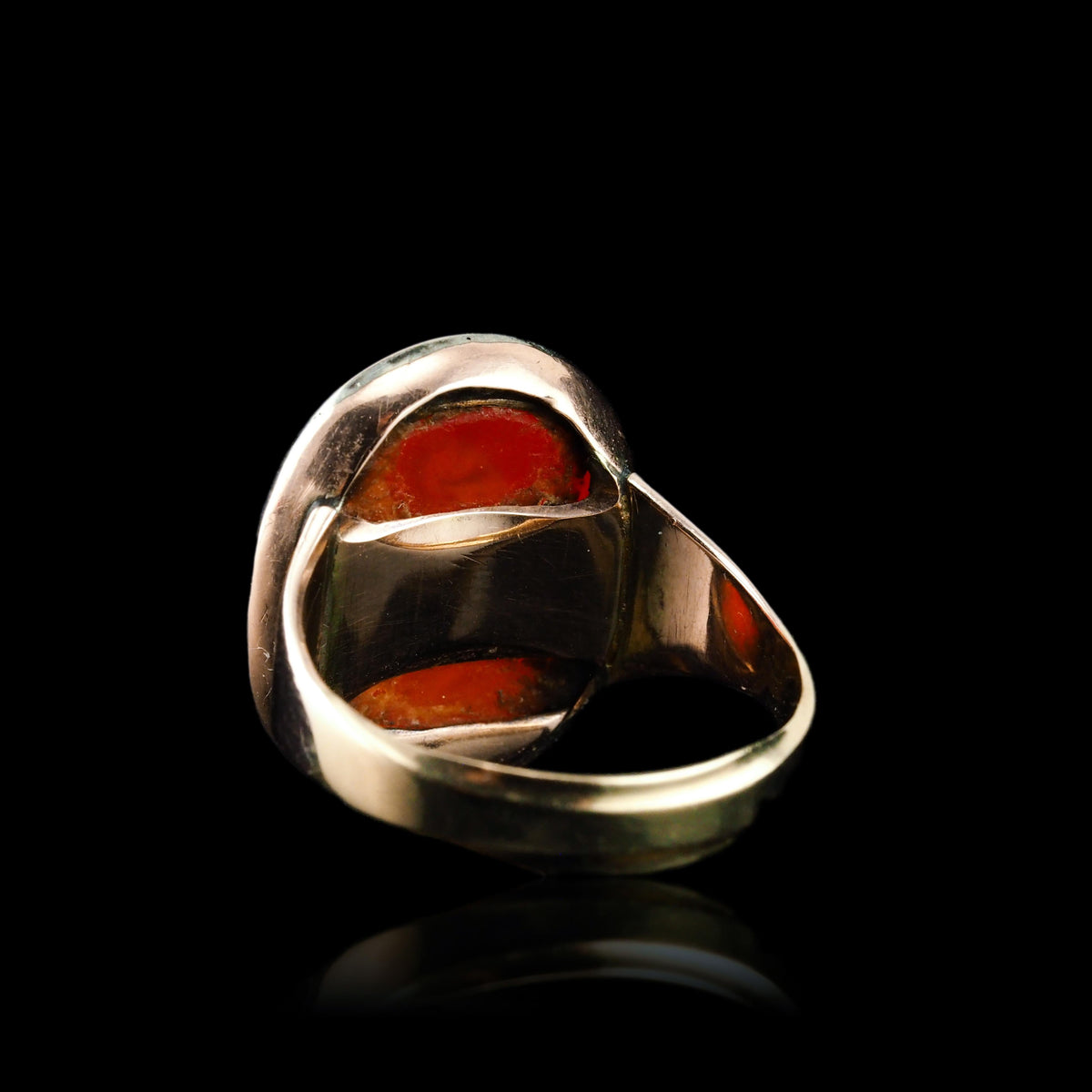 Antique 18K Gold Carnelian Intaglio Ring, Side Profile Gentleman - 19th century.