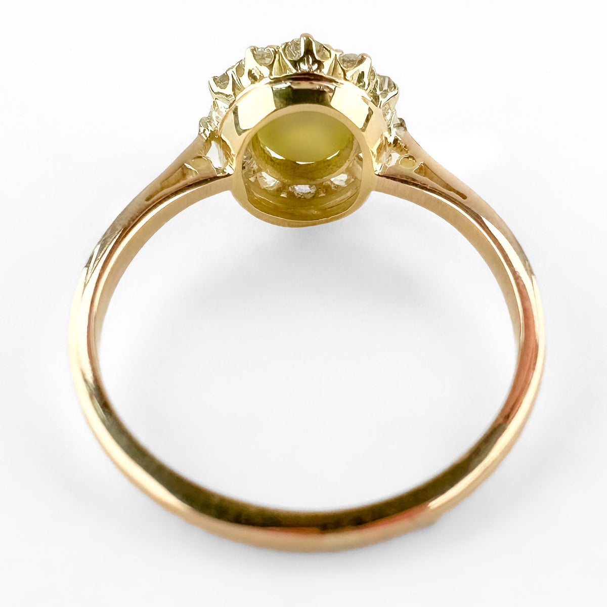 Edwardian Chrysoberyl Cat’s Eye And Diamond Cluster Ring