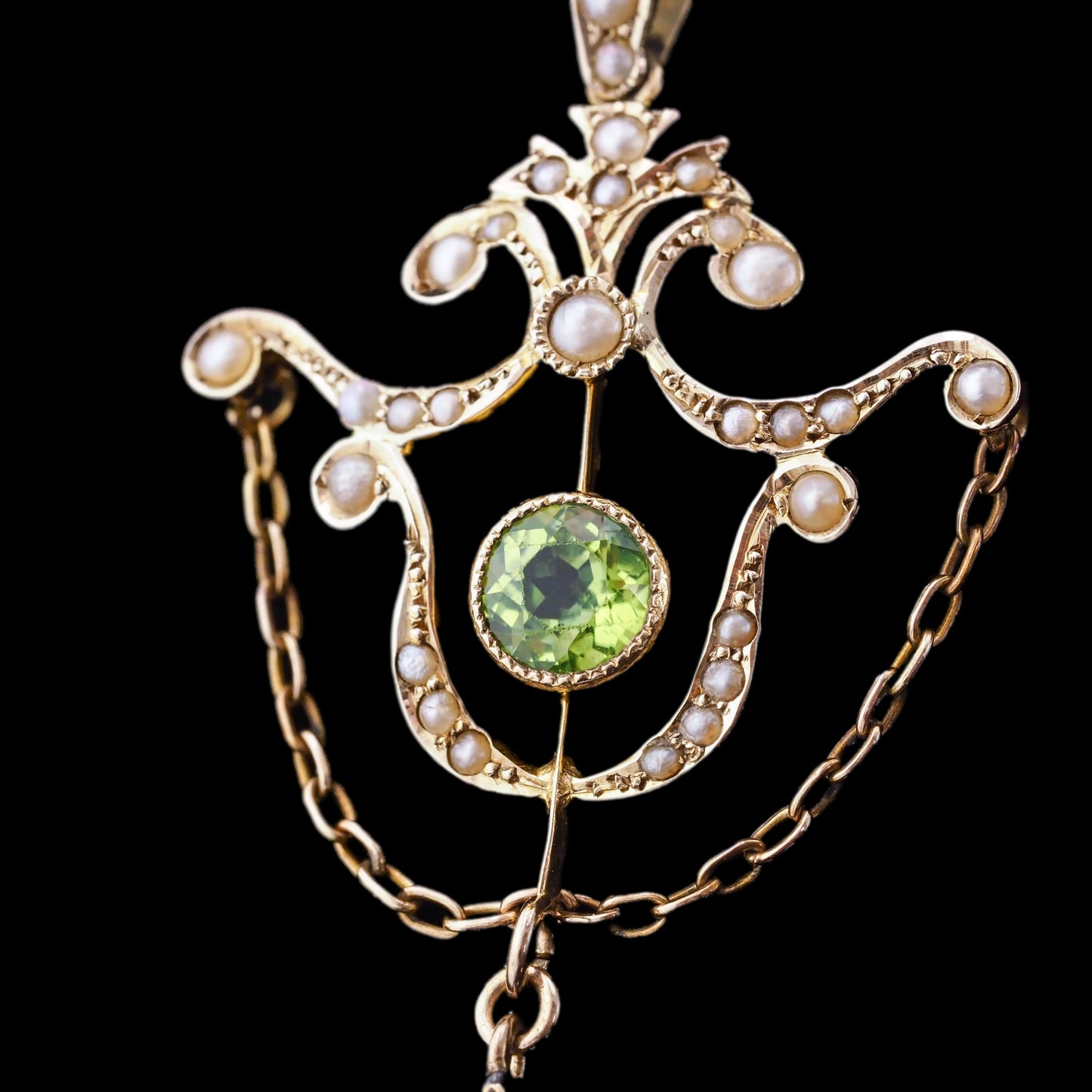 Antique Edwardian Peridot and Seed Pearl Pendant Necklace 9ct Gold - 1909