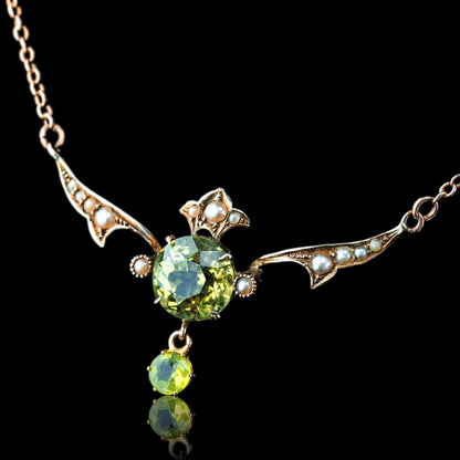 Edwardian Antique Edwardian Peridot and Pearl Necklace