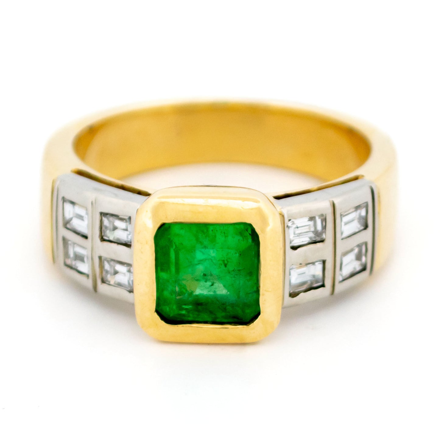 18 Carat Yellow Gold Colombian Emerald and Diamond Ring, 1.40 Carats