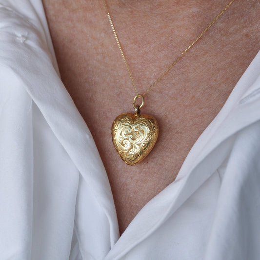 Antique Victorian 18ct Yellow Gold Puffy Heart Locket Pendant Locket