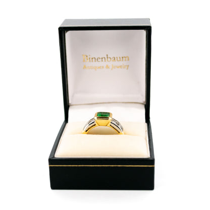 18 Carat Yellow Gold Colombian Emerald and Diamond Ring, 1.40 Carats