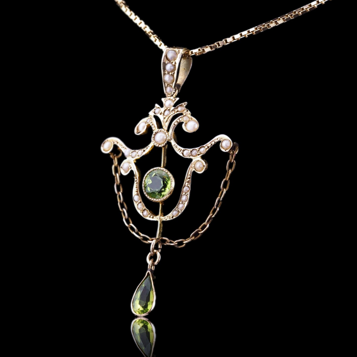 Antique Edwardian Peridot and Seed Pearl Pendant Necklace 9ct Gold - 1909