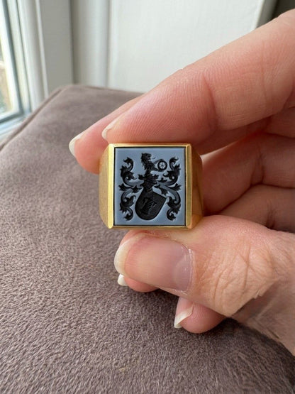 Vintage 14KT Yellow Gold Sardonyx Intaglio Signet Ring, Circa 1940