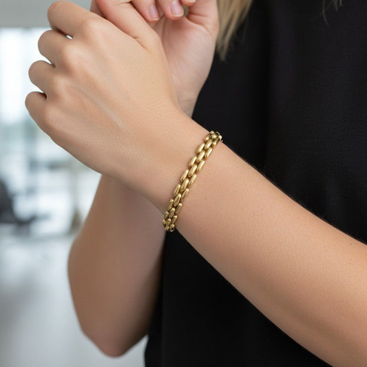 CARTIER ‘MAILLON PANTHÈRE’ BRACELET IN 18K YELLOW GOLD