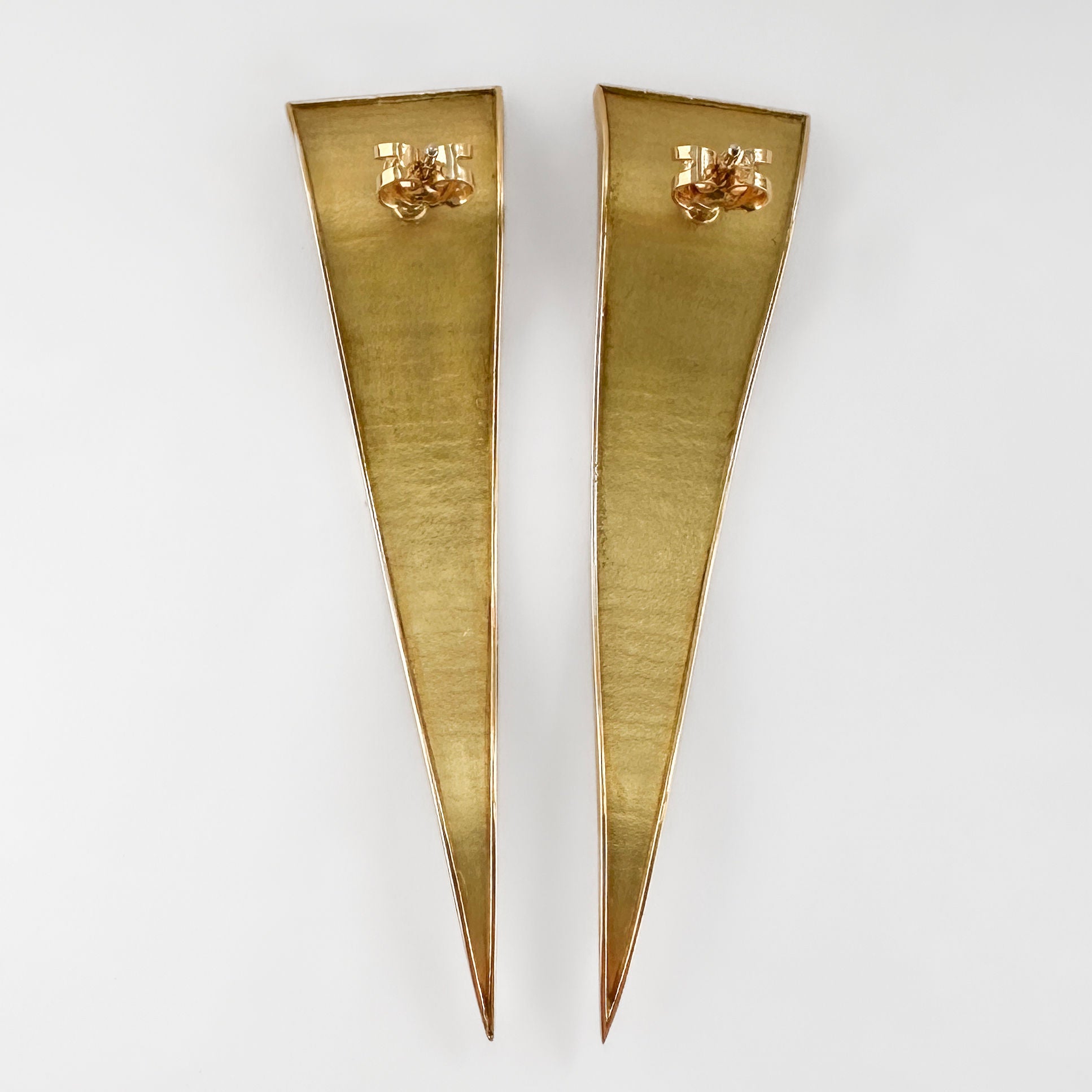 Vintage Stylistic Abstract Gold Tapered Drop Earrings