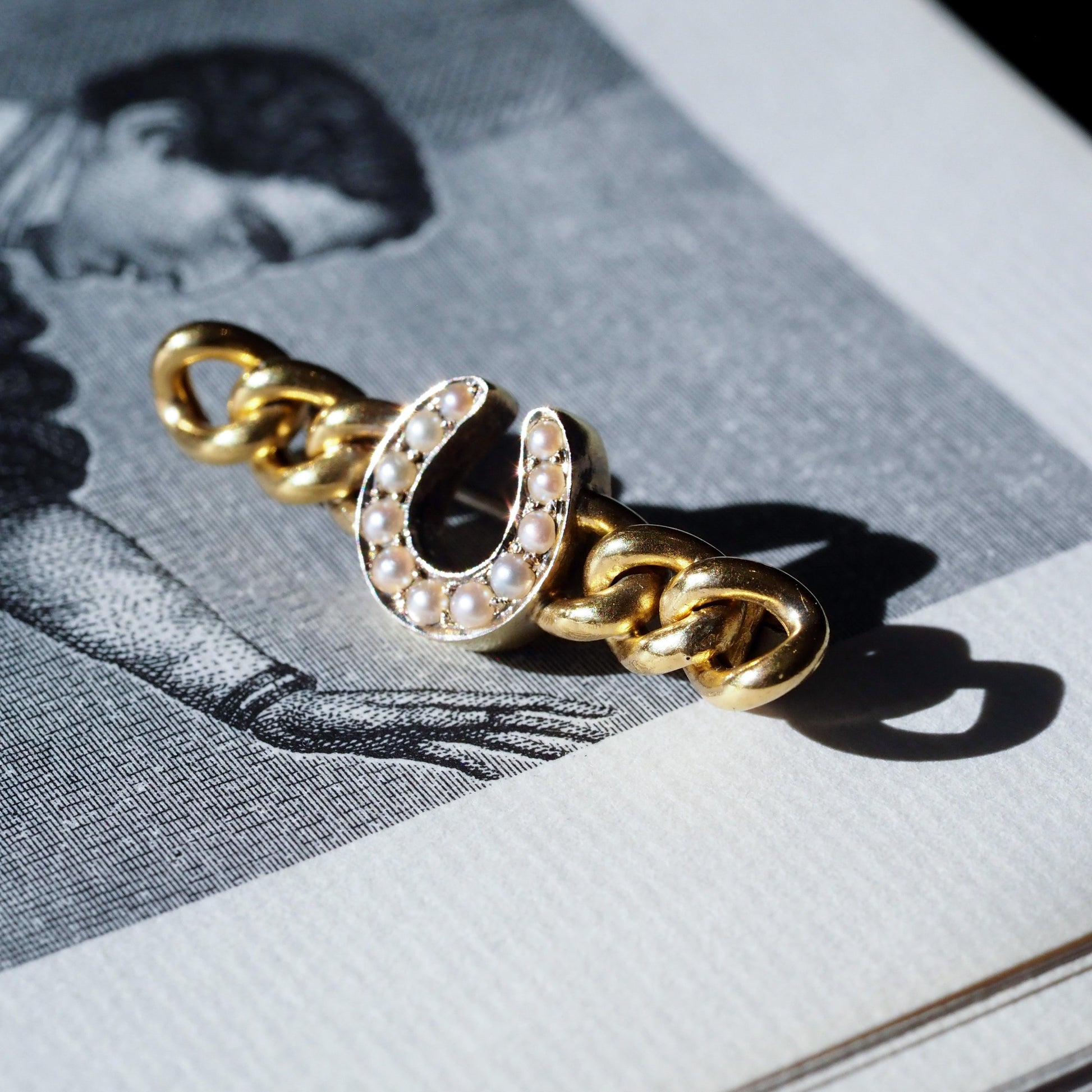 Antique Victorian Horseshoe Pearl Brooch 15K Gold - c.1900