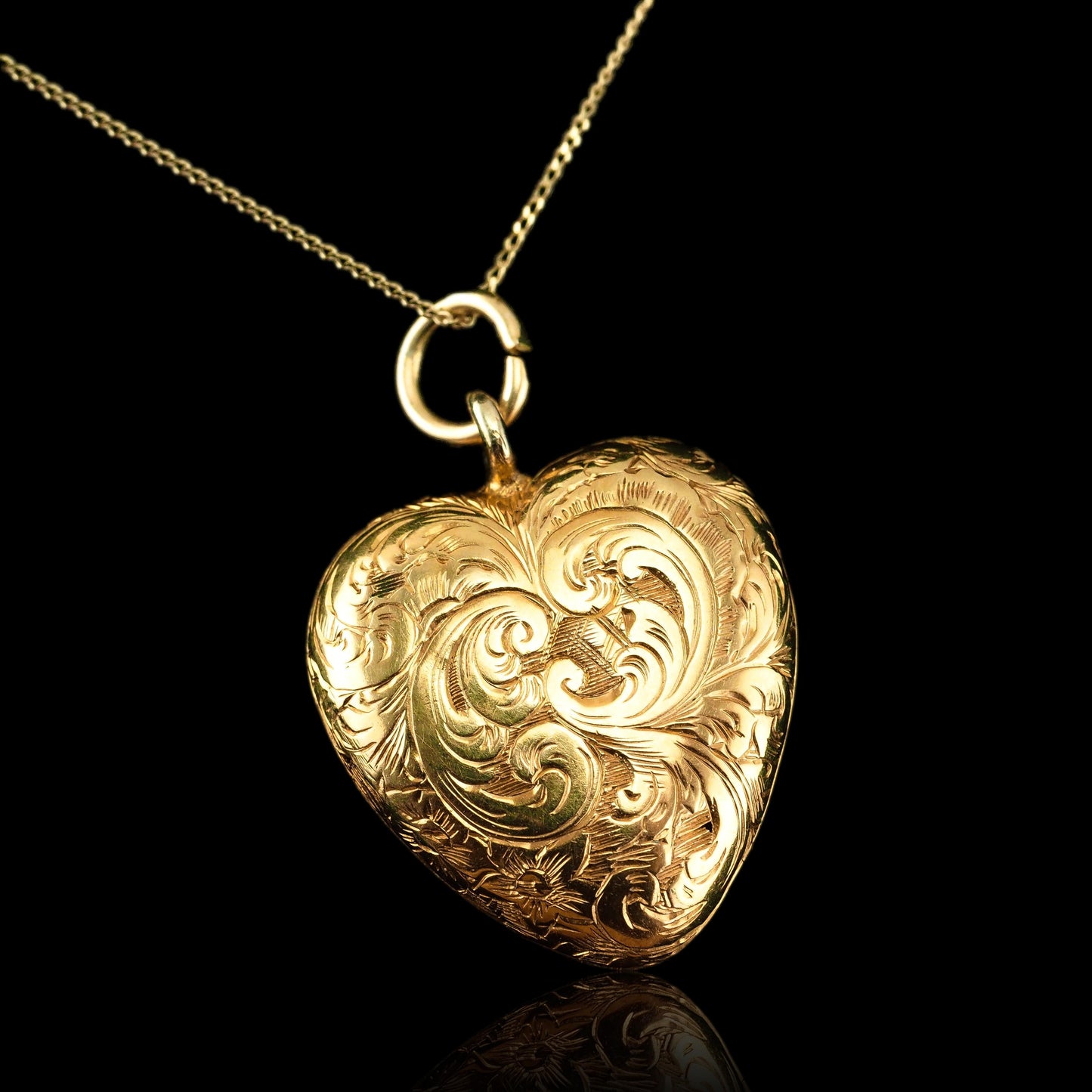 Antique Victorian 18ct Yellow Gold Puffy Heart Locket Pendant Locket