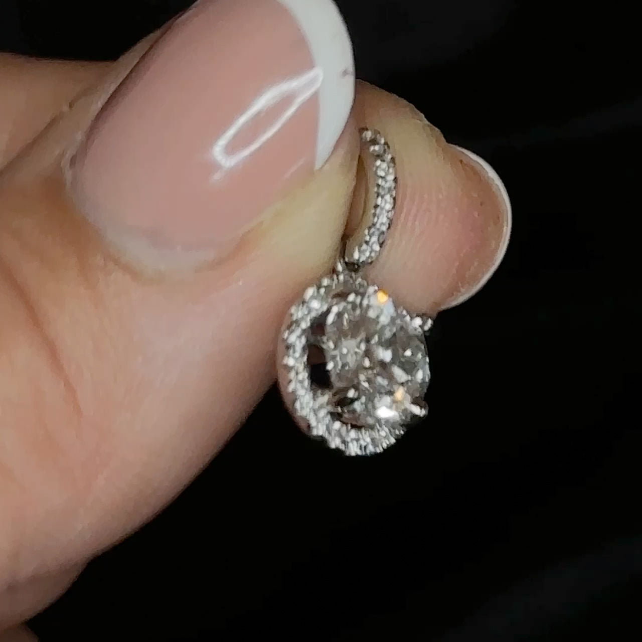 1.58ct Halo Diamond Pendant