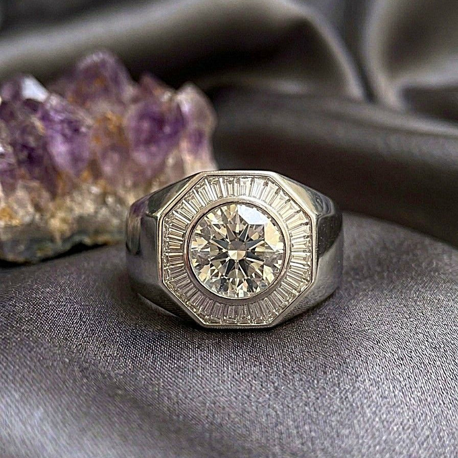 Vintage Italian 1940s Retro 2.80ct Diamond Target Cluster Statement Ring