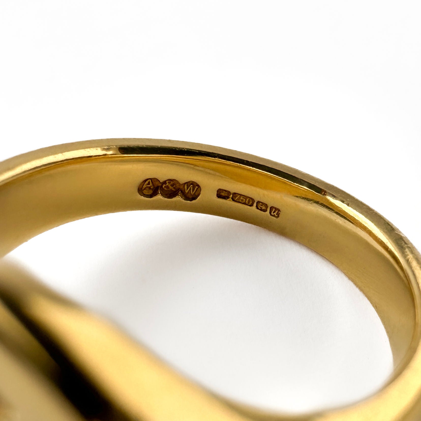 Vintage Sea Serpent Intaglio 18ct Yellow Gold Signet Ring