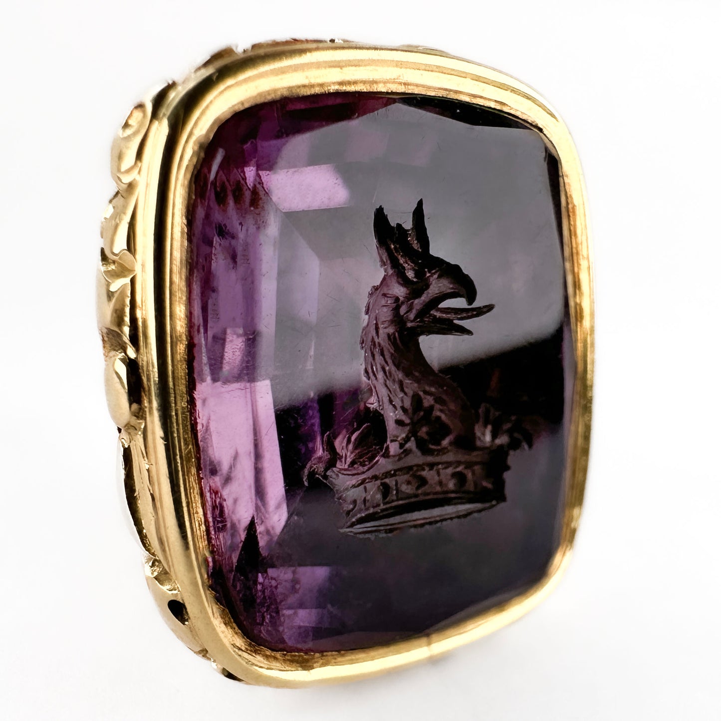 Victorian Amethyst Griffin Intaglio 15ct Gold Crown Heraldic Seal