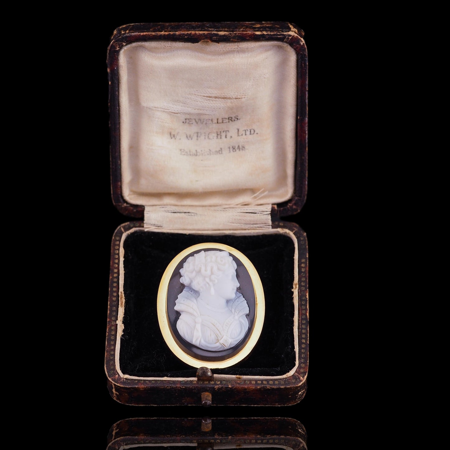 Antique French 18ct Gold and Agate Hardstone Cameo Brooch, Circa 1880
