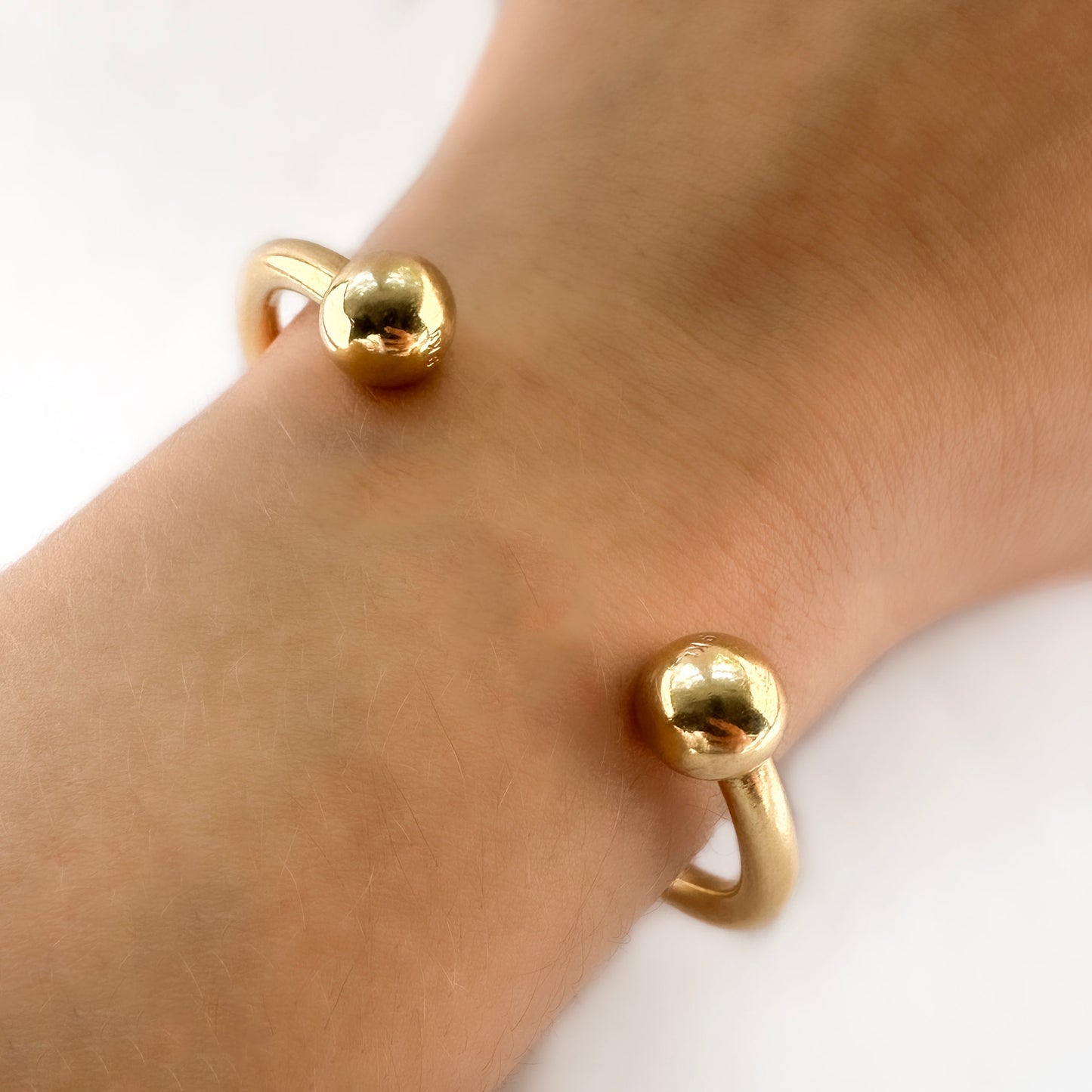 Vintage 9ct Yellow Gold Torque Bangle Bracelet