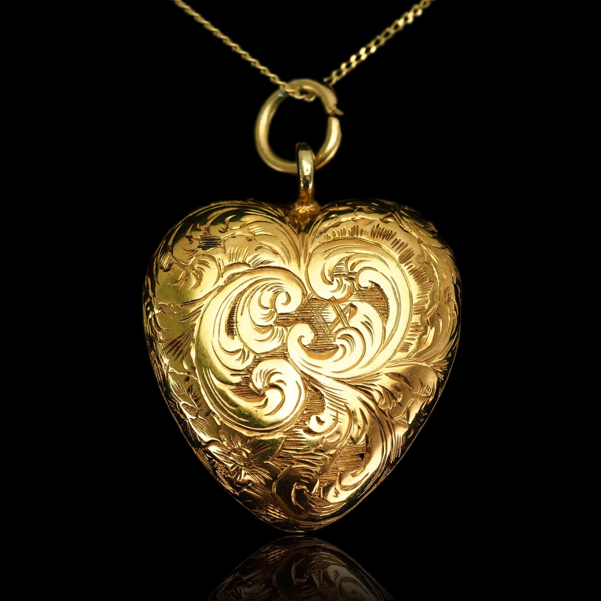 Antique Victorian 18ct Yellow Gold Puffy Heart Locket Pendant Locket