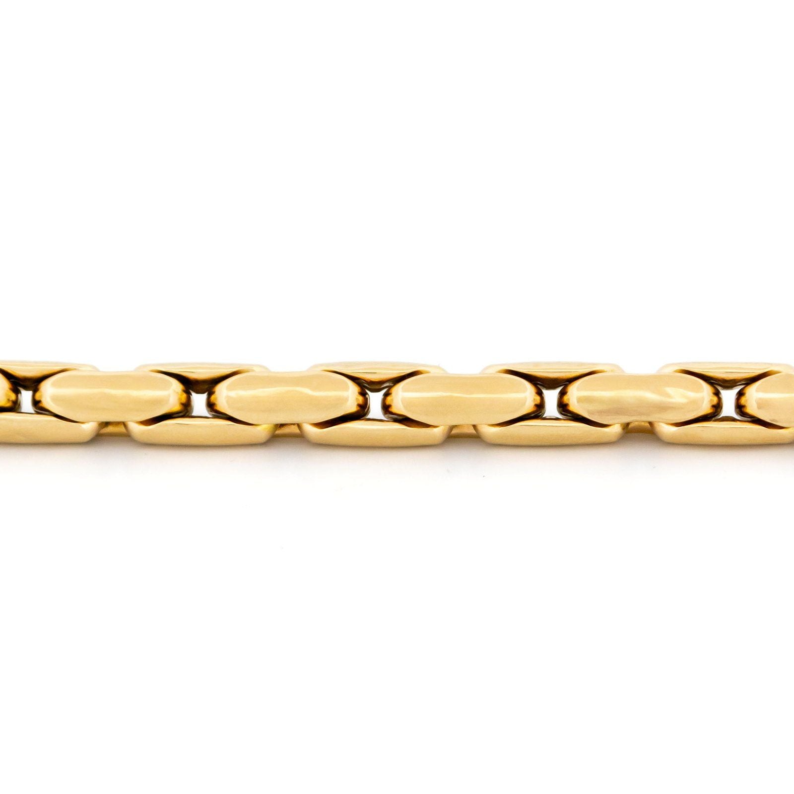 A yellow gold elongated box link bracelet