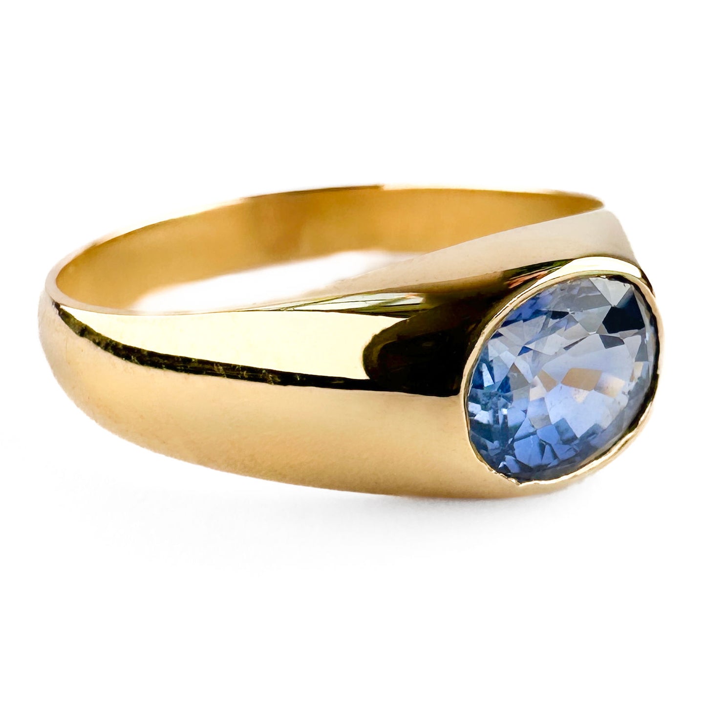 Ceylon Sapphire Solitaire Gypsy Ring