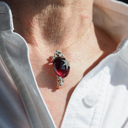 Victorian Antique Garnet and Diamond Star Cabochon Pendant come Brooch