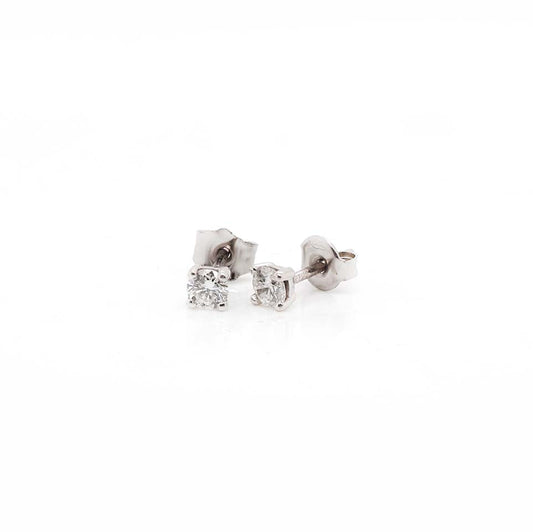 18ct White Gold Claw-Set Diamond Stud Earrings