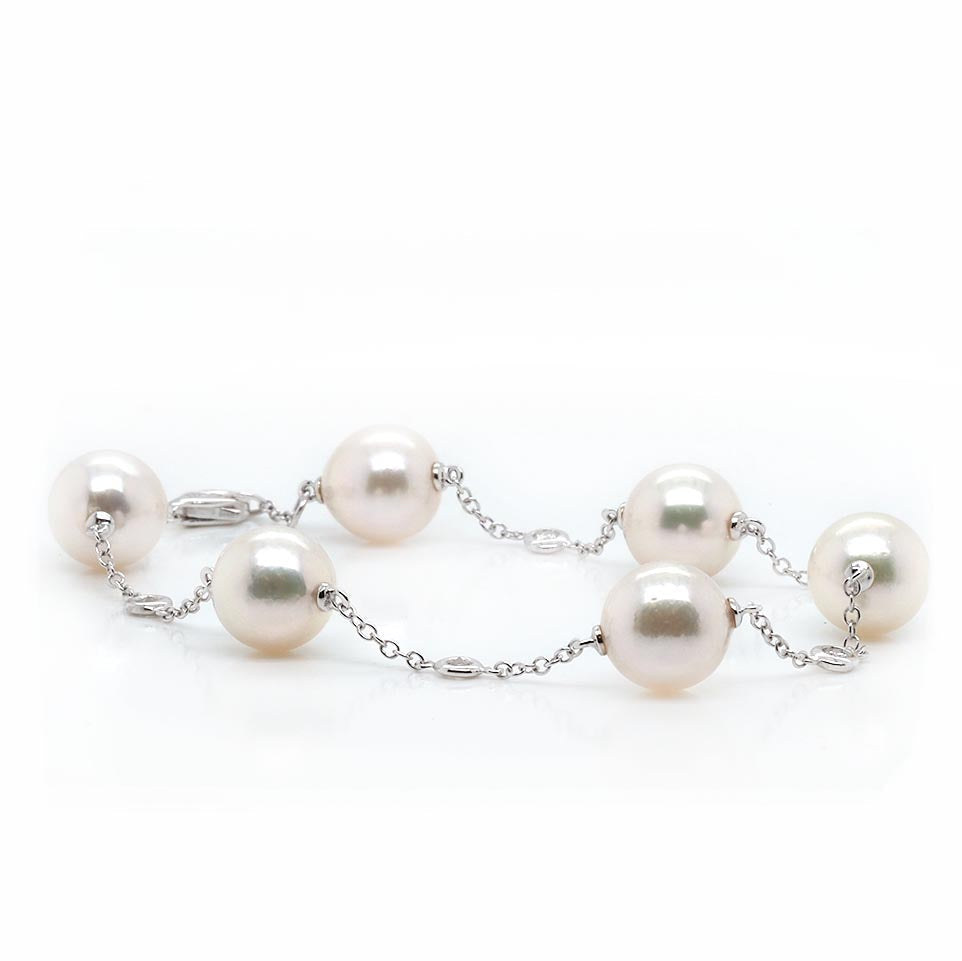 18 Carat Yellow Gold Akoya Pearl and Diamond Chain Bracelet