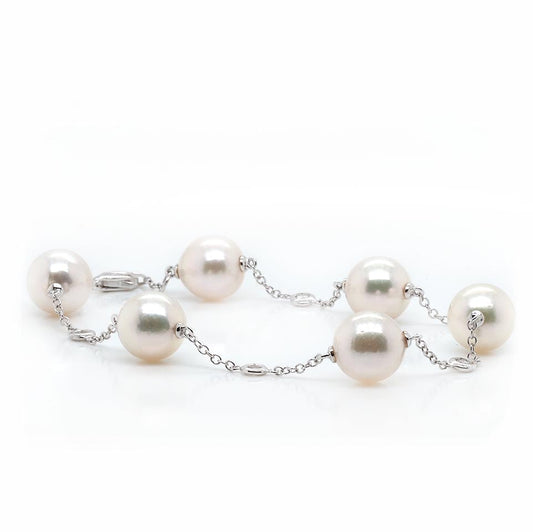 18 Carat Yellow Gold Akoya Pearl and Diamond Chain Bracelet