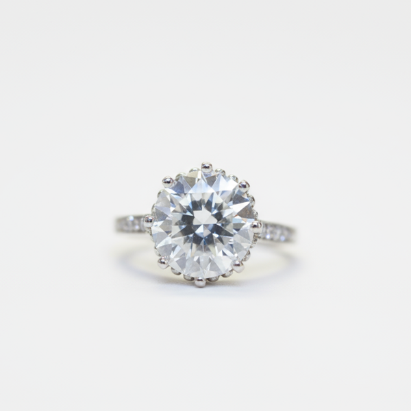 Vintage Art Deco 3.71ct Old Cut Diamond Solitaire Engagement Ring in Platinum, Circa 1930