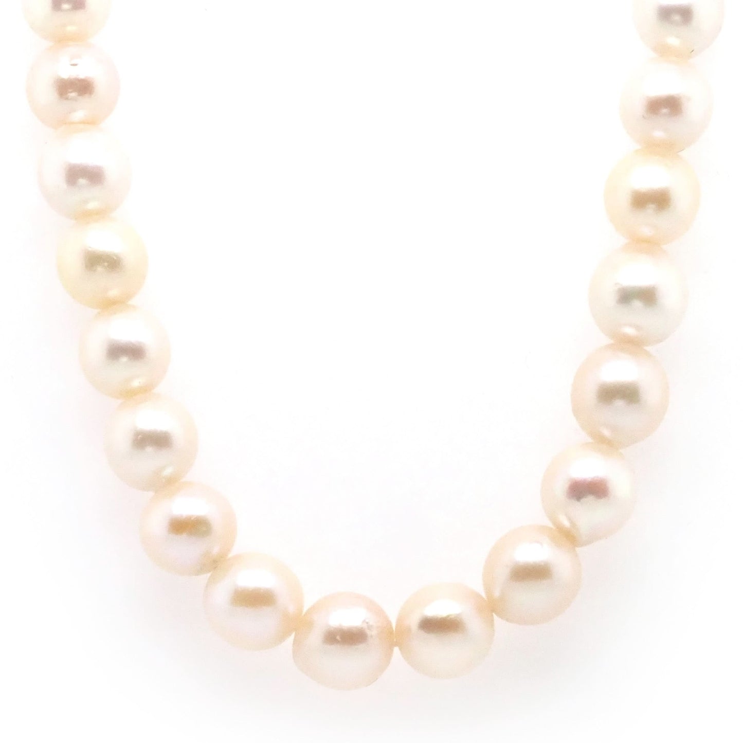 A Row of Cultured Pearls Threaded on an 18ct Yellow Gold Clasp