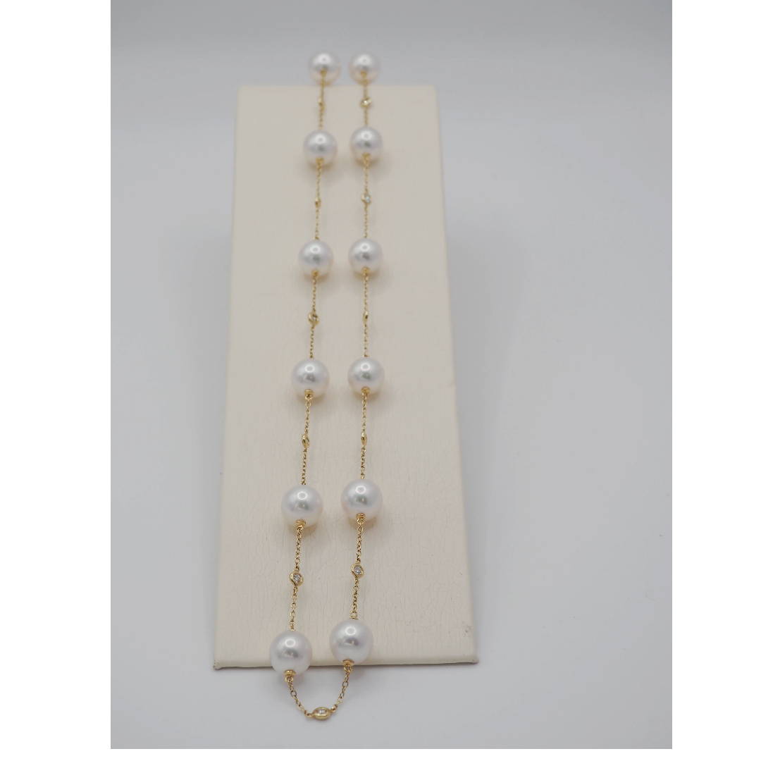 Single Row of Diamond and Akoya Pearl Necklace on a 18k Yellow Gold Chain