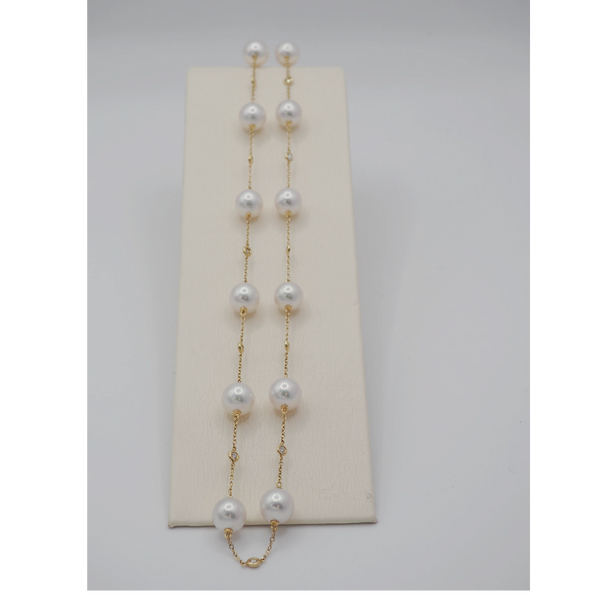 Single Row of Diamond and Akoya Pearl Necklace on a 18k Yellow Gold Chain