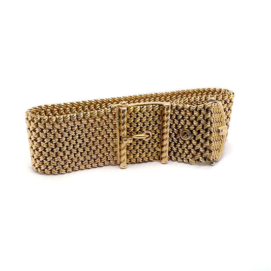 A yellow gold mesh buckle bracelet