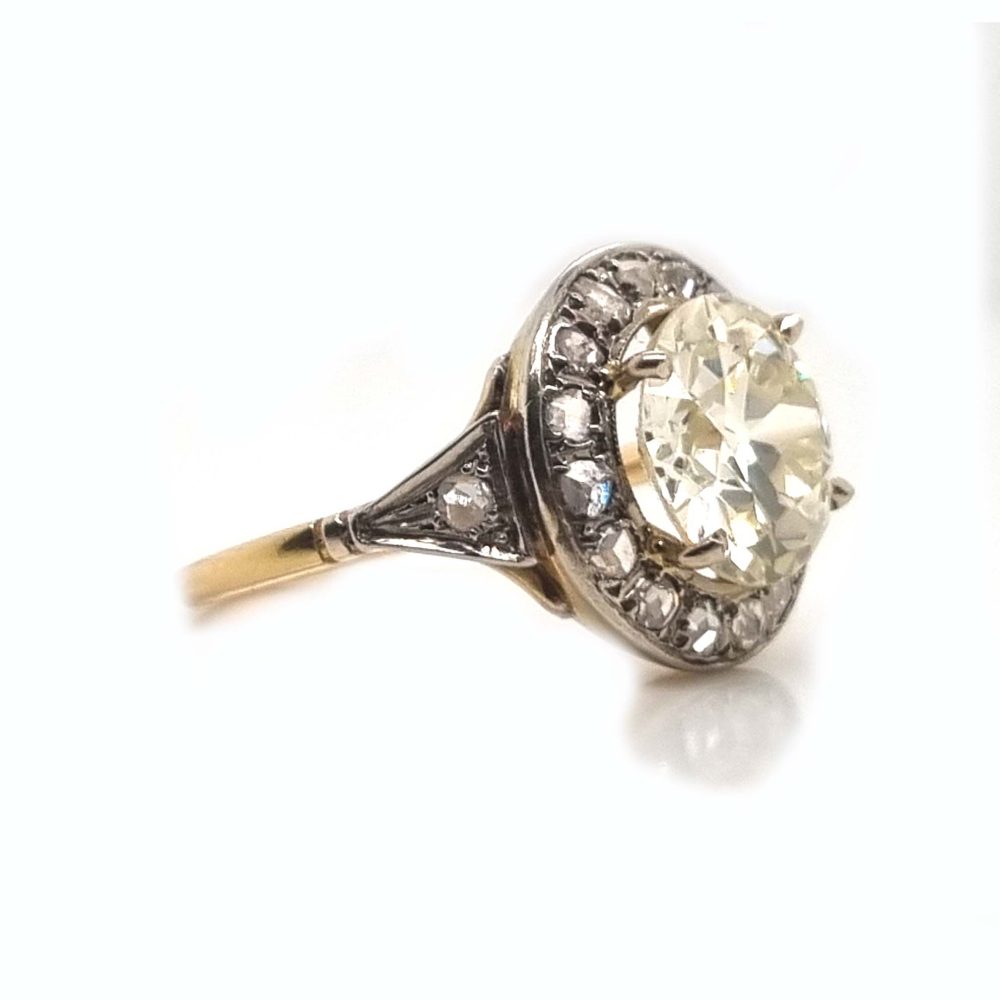 Vintage Antique Old Cut diamond engagement ring, halo.