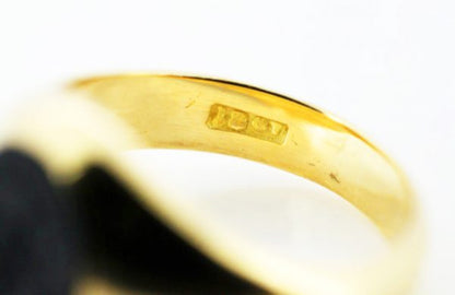 Victorian Onyx Seal Ring, 18ct Yellow Gold, England, Circa 1880's