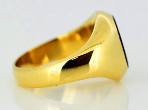 Victorian Onyx Seal Ring, 18ct Yellow Gold, England, Circa 1880's