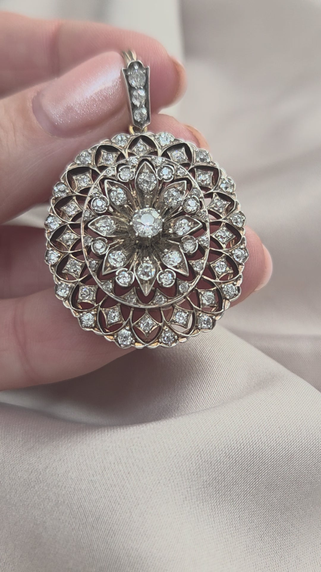 Victorian Antique 2.50ct Old Cut Diamond Oval Cluster Pendant-come-Brooch