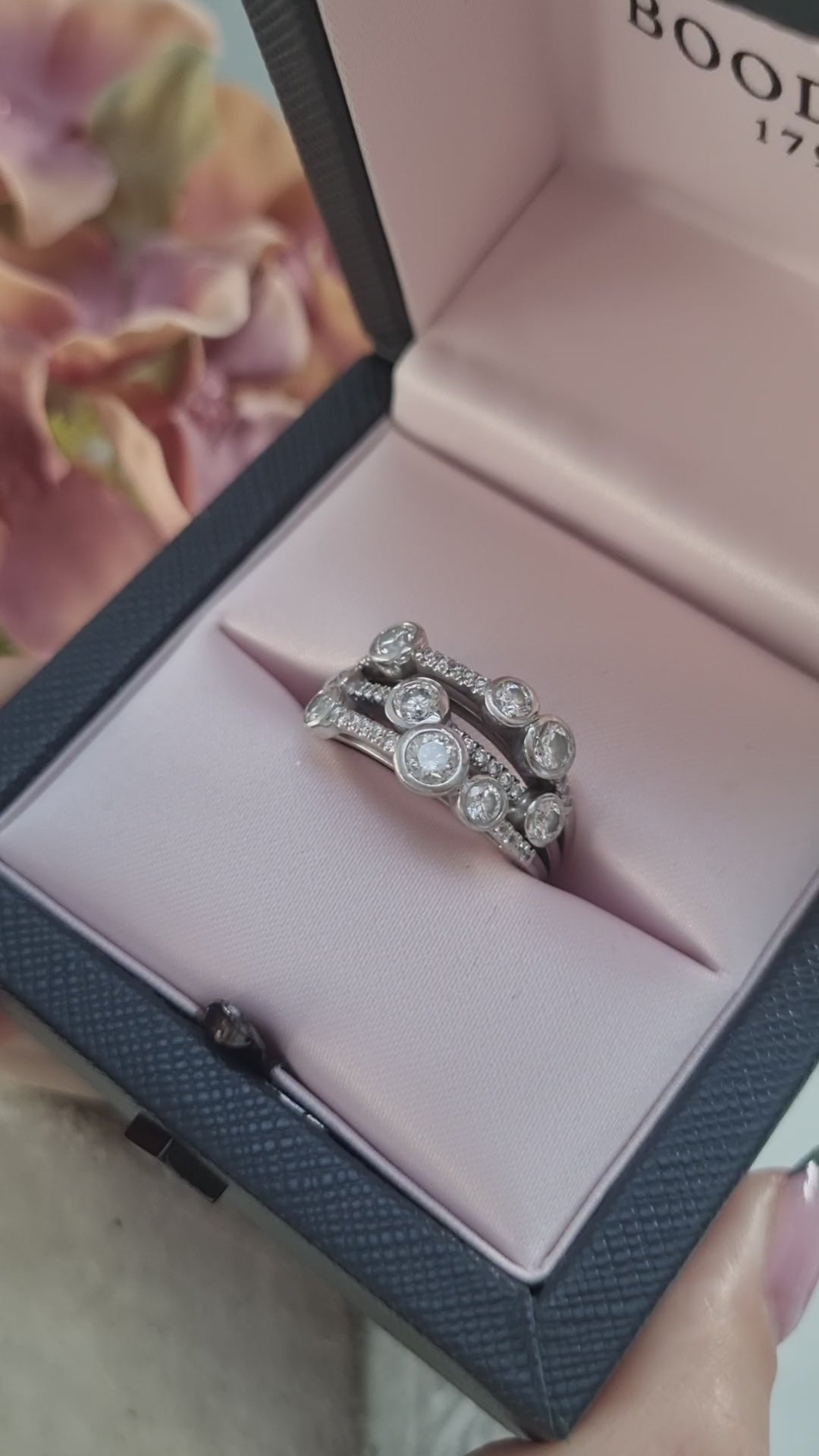 Pre Owned Boodles Waterfall Diamond Ring Classic Platinum