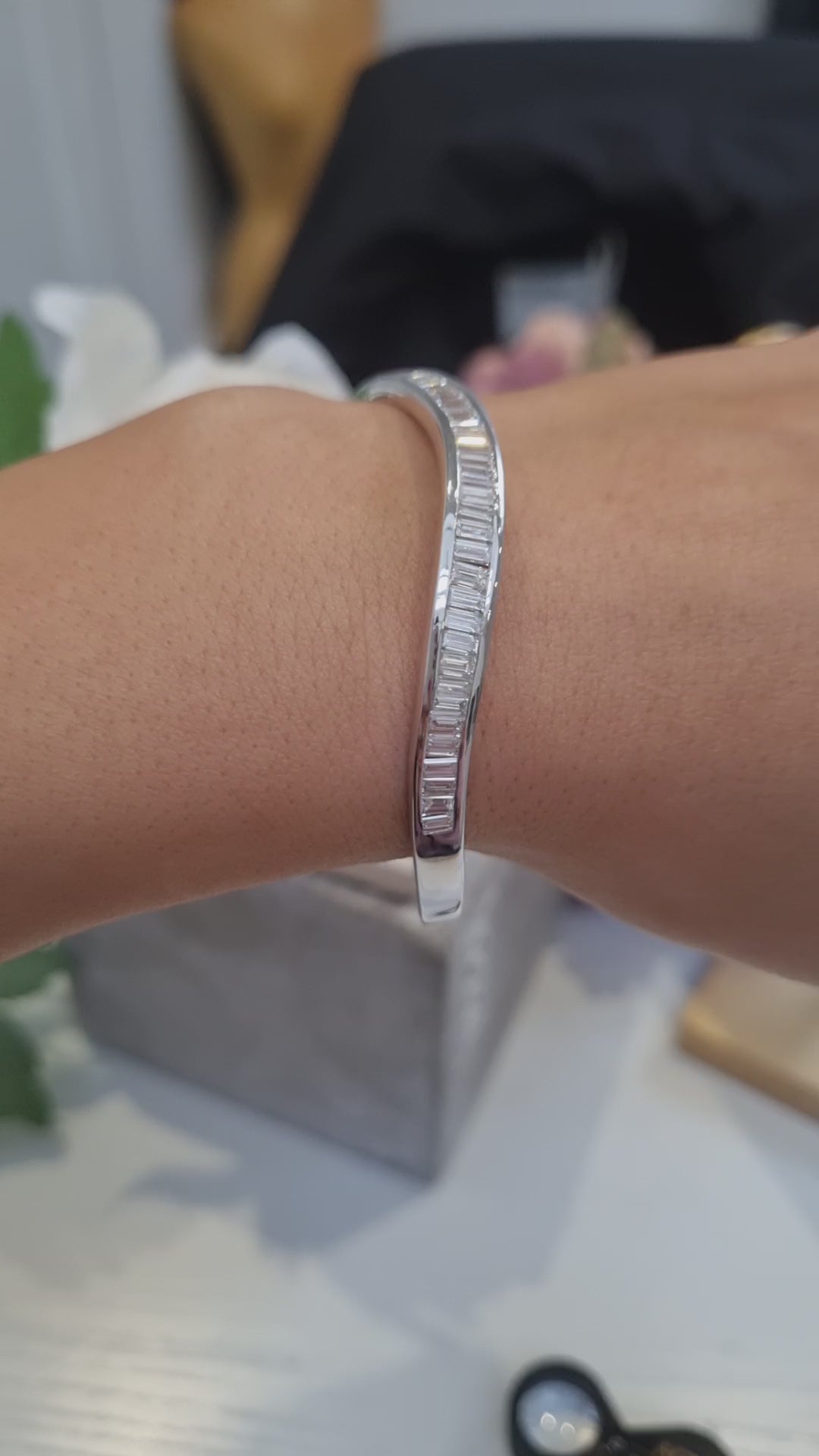 1.80ct Baguette Cut Diamond Set White Gold Bangle Bracelet