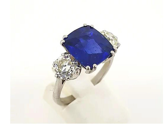 Natural Madagascan Sapphire and Diamond Trilogy Ring, 7.03 carats