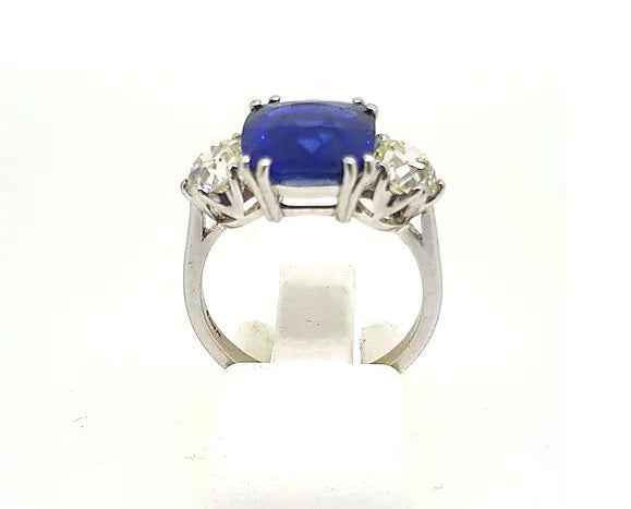 Natural Madagascan Sapphire and Diamond Trilogy Ring, 7.03 carats